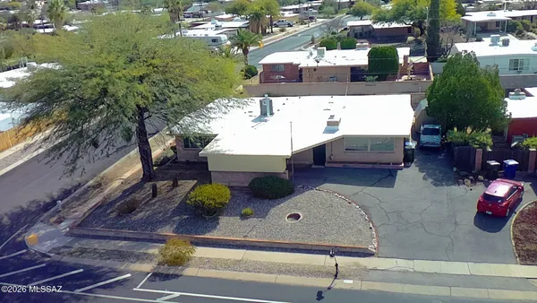 $329,000 | 8556 East Kenyon Drive, Tucson, AZ 85710
