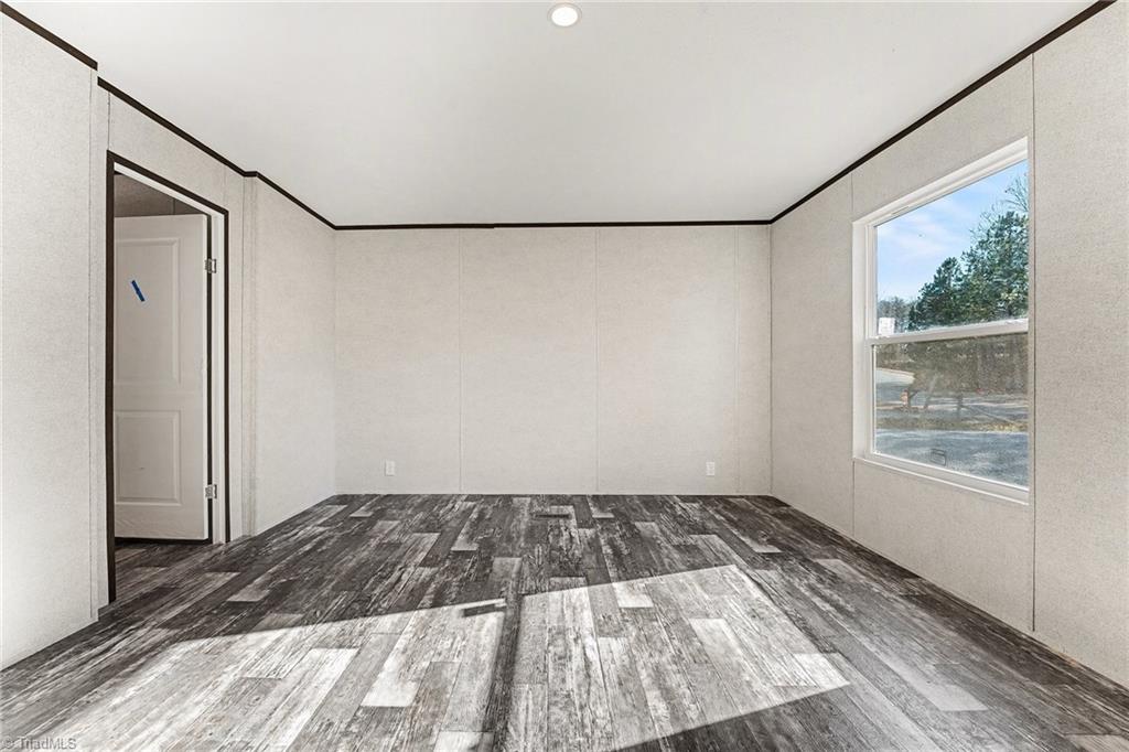 172 Lester Drive Lexington, NC 27292 - Photo 13 of 25 Primary Bedroom