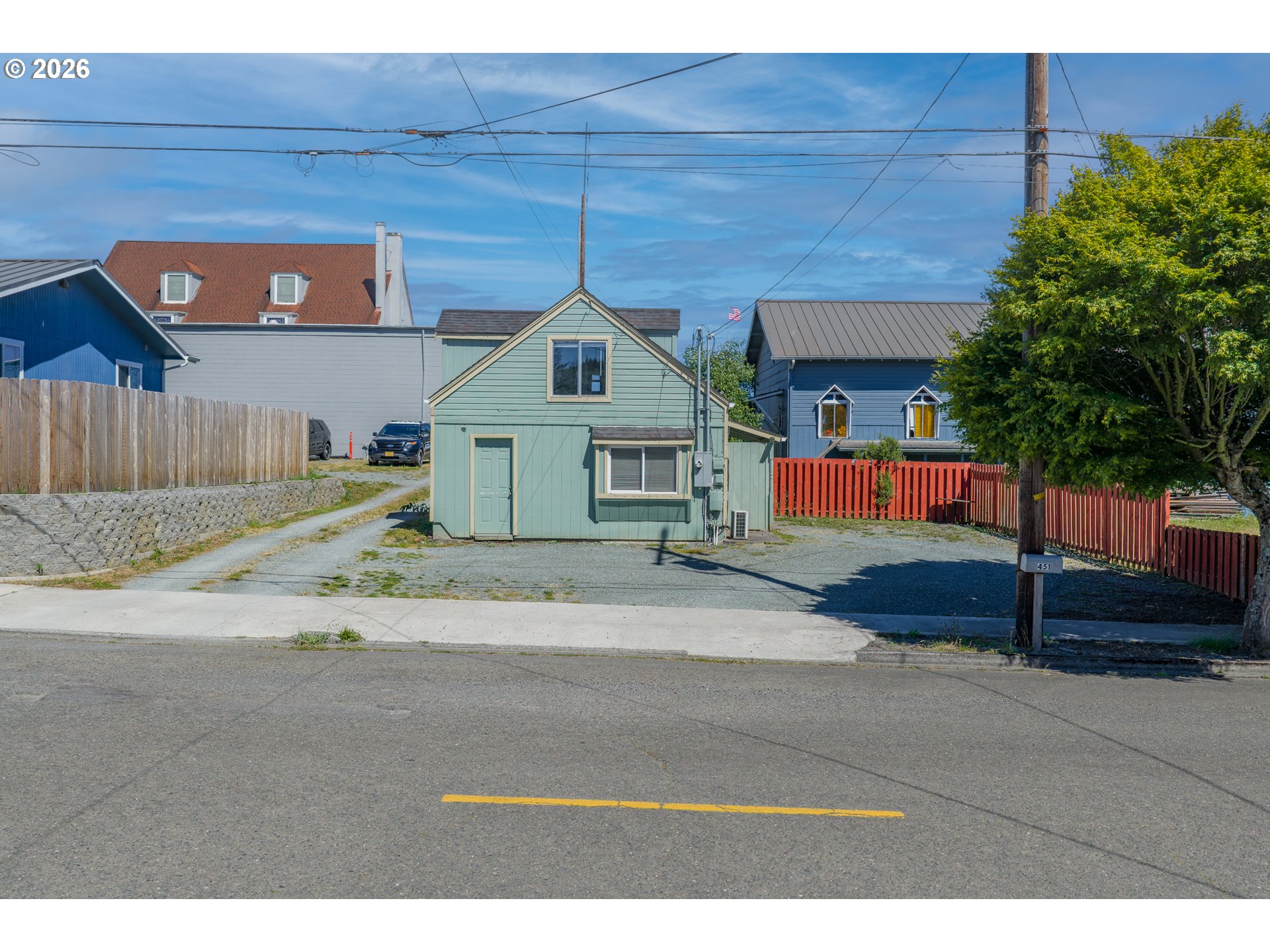 451 4th Street Myrtle Point, OR 97458 - Photo 3 of 31