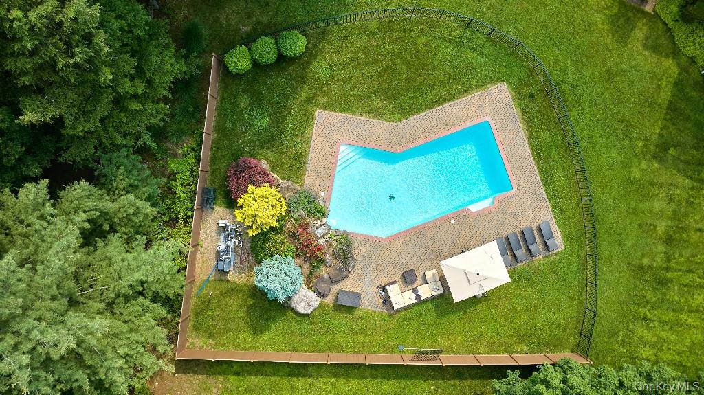 637 South Mountain Road New City, NY 10956 - Photo 6 of 36 a view of a table and chairs