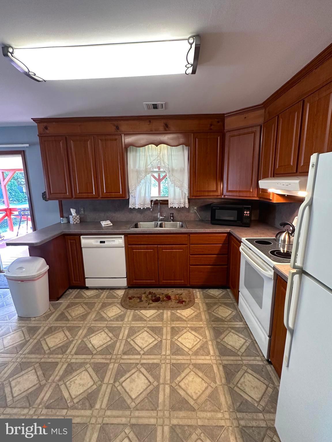 515 Vaughn Road Royersford, PA 19468 - Photo 15 of 49 kitchen