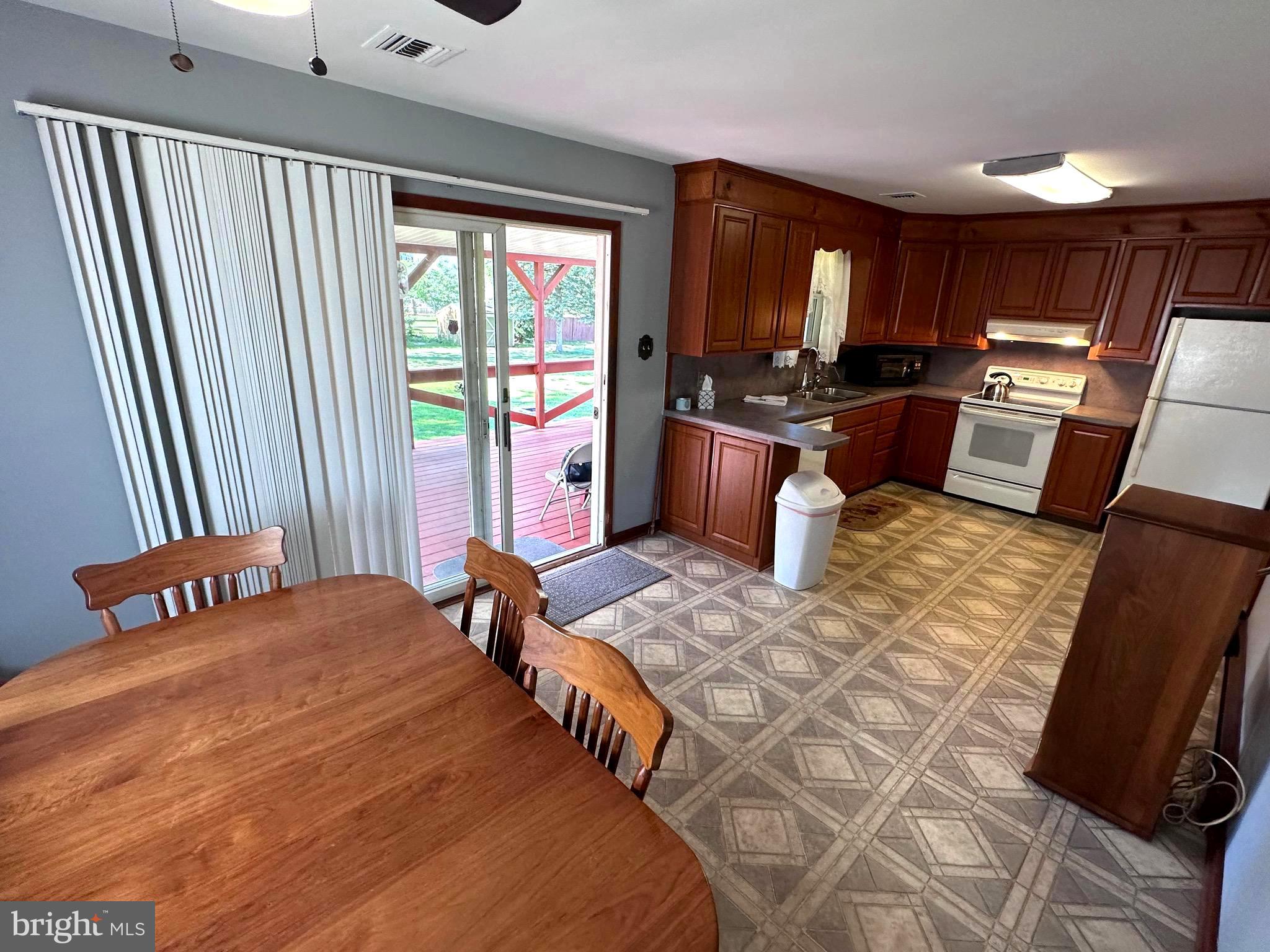 515 Vaughn Road Royersford, PA 19468 - Photo 17 of 49 kitchen area