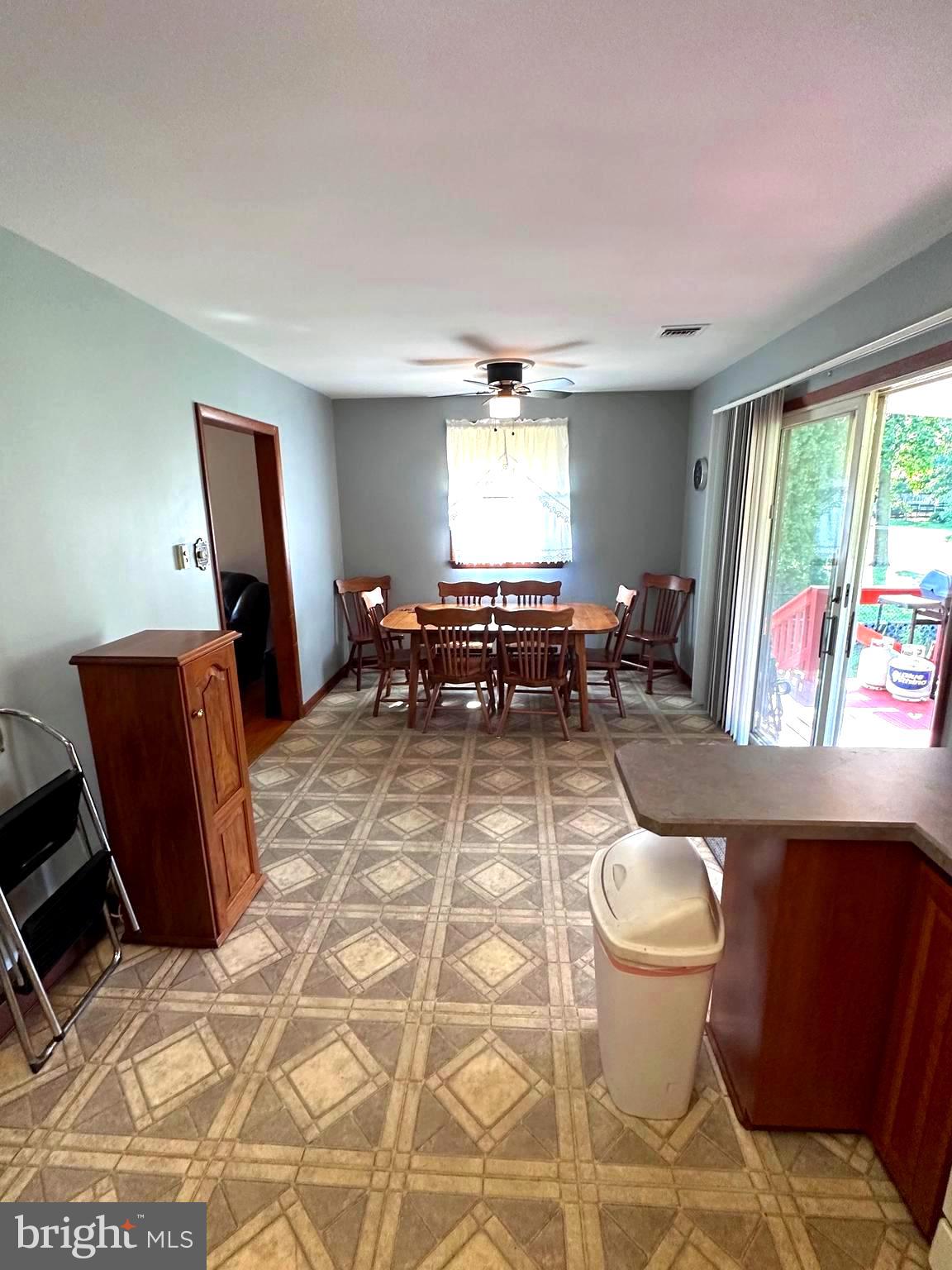515 Vaughn Road Royersford, PA 19468 - Photo 20 of 49 kitchen dining area