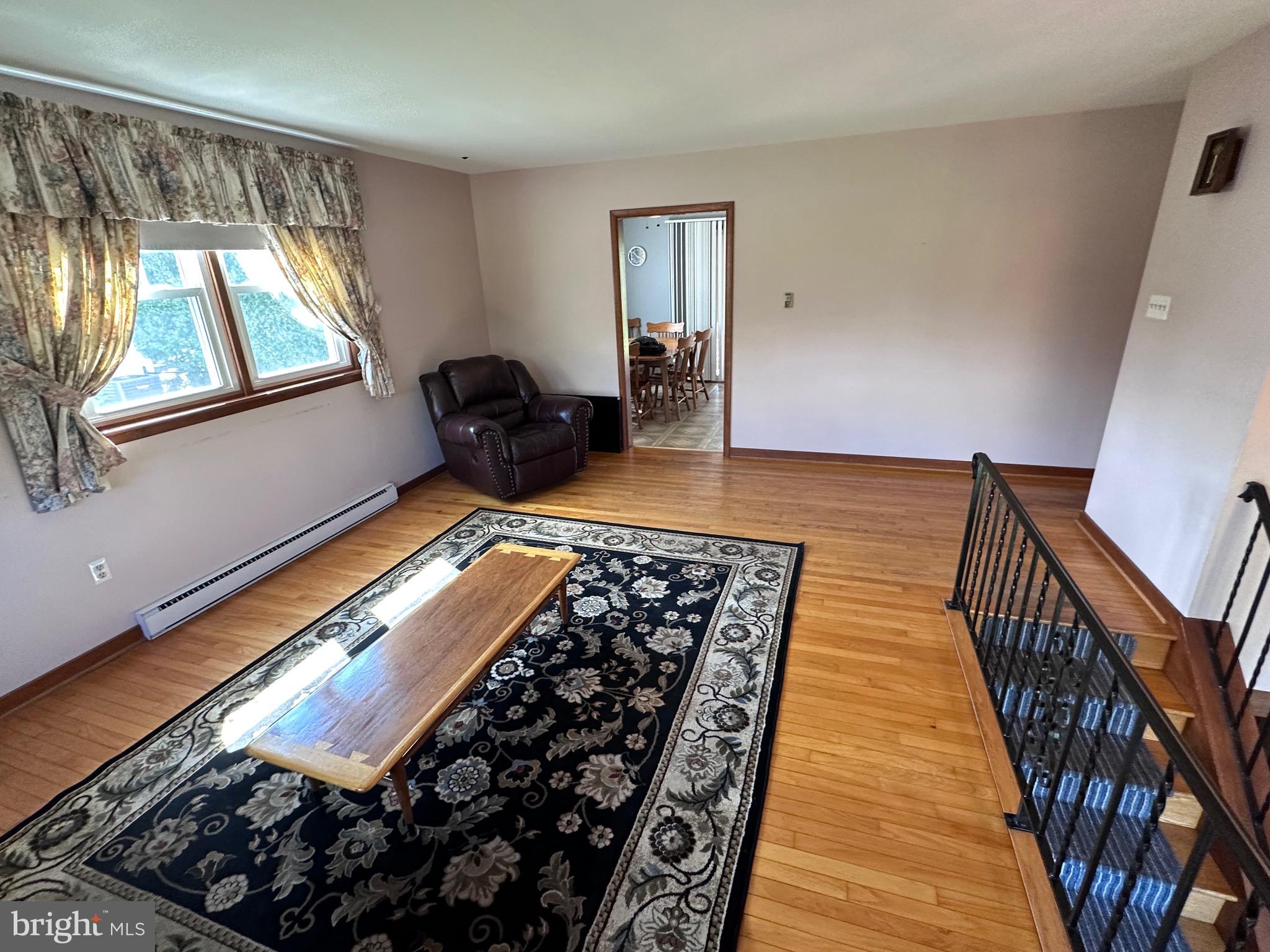 515 Vaughn Road Royersford, PA 19468 - Photo 25 of 49 living room