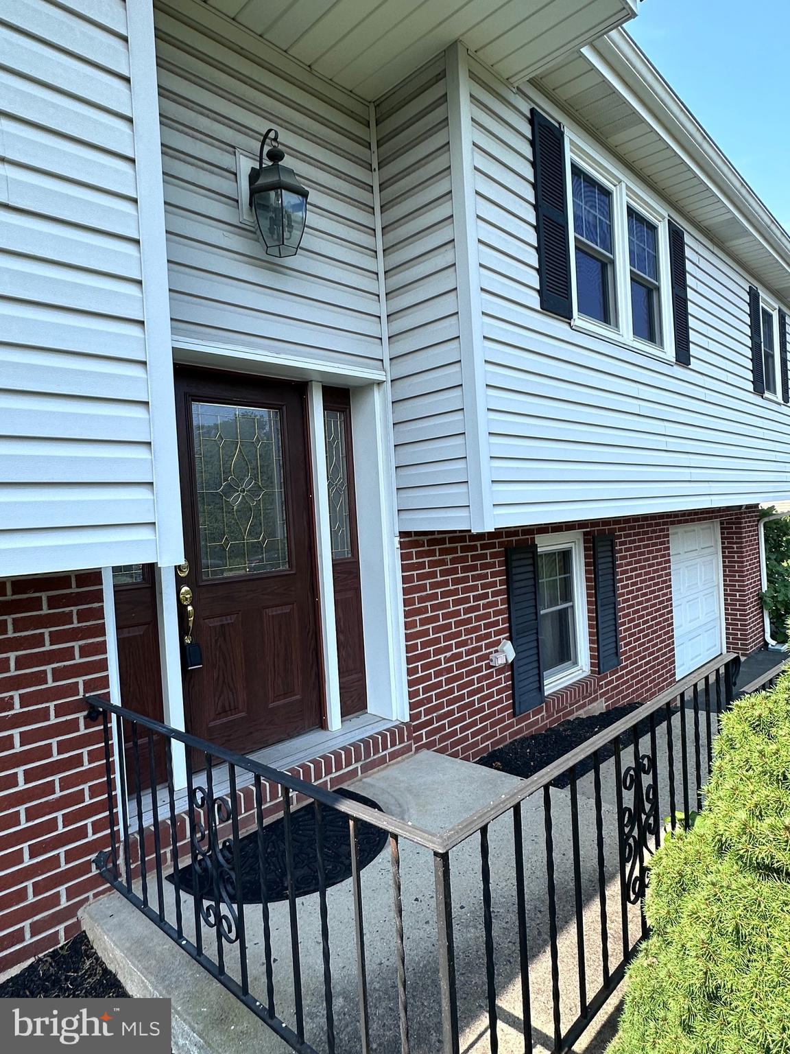 515 Vaughn Road Royersford, PA 19468 - Photo 3 of 49 Gallery Image 3