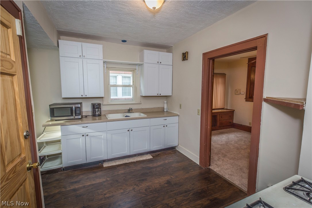 808 Thayer Street Akron, OH 44310 - Photo 11 of 34 Gallery Image 11