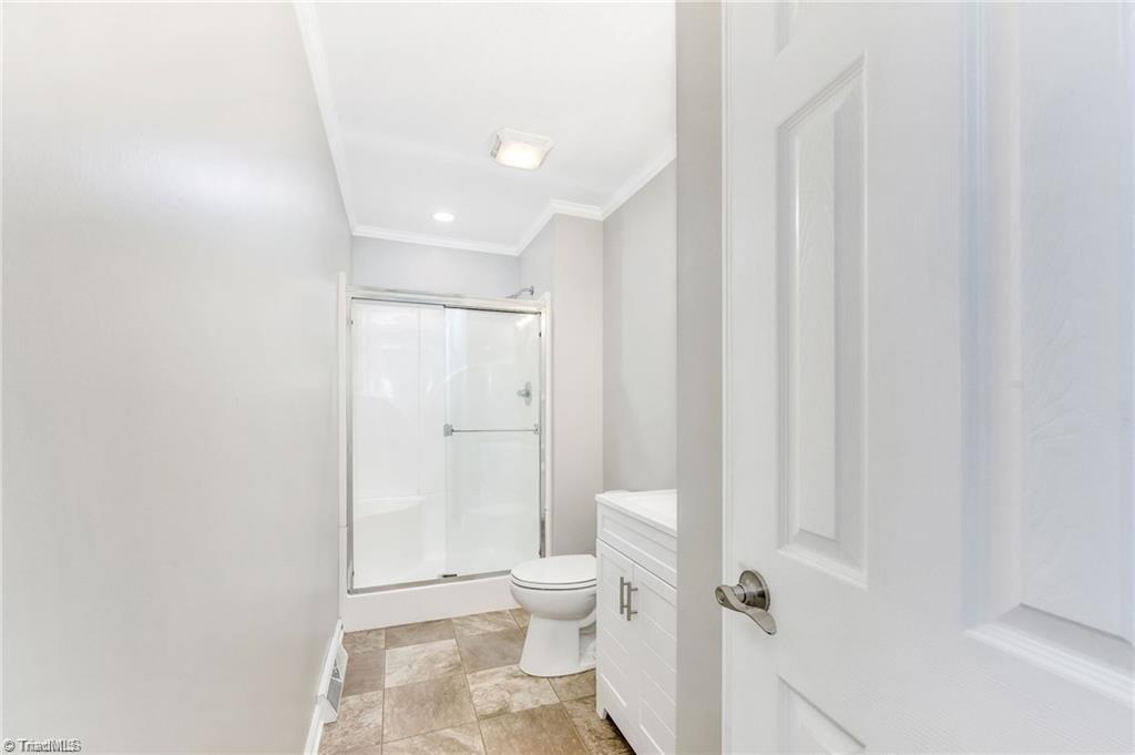 149 Stonebridge Road Purlear, NC 28665 - Photo 21 of 33 Hall Bath - Main Level