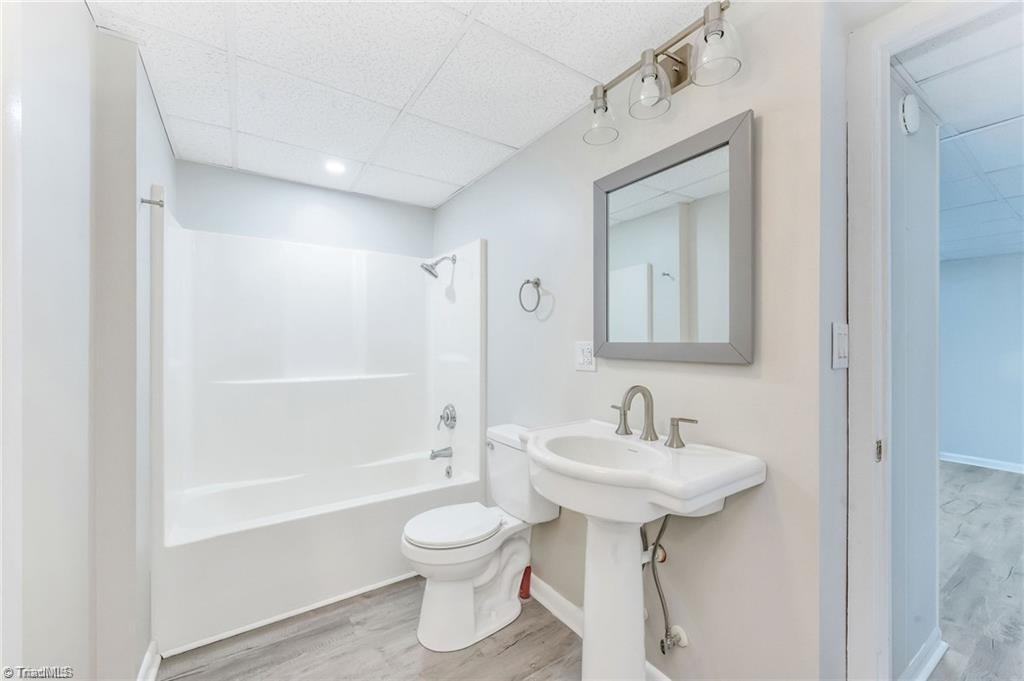 149 Stonebridge Road Purlear, NC 28665 - Photo 25 of 33 Full Bath - Lower Level