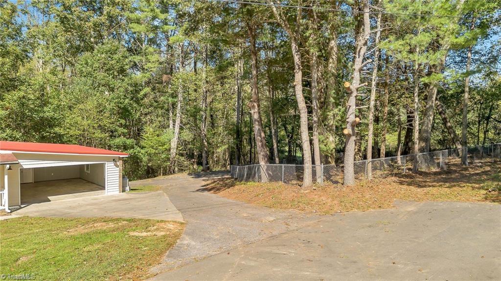 149 Stonebridge Road Purlear, NC 28665 - Photo 30 of 33