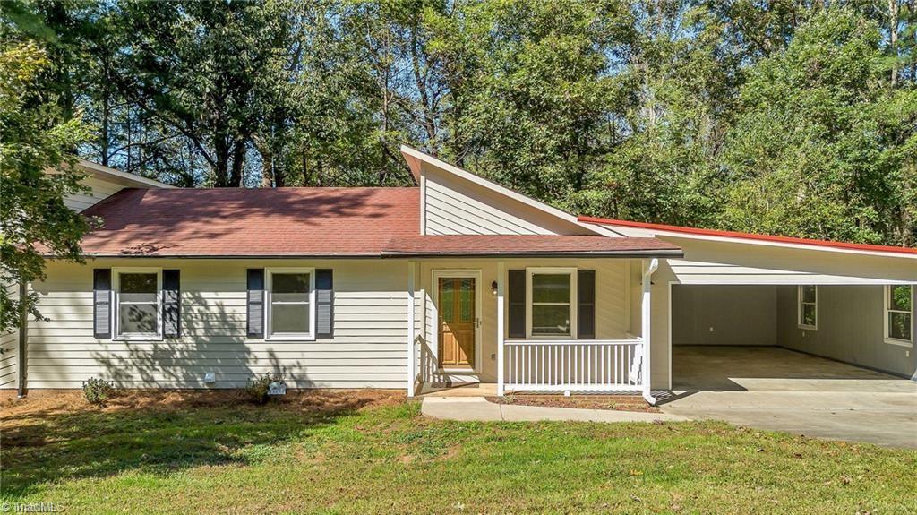 149 Stonebridge Road Purlear, NC 28665 - Photo 6 of 33