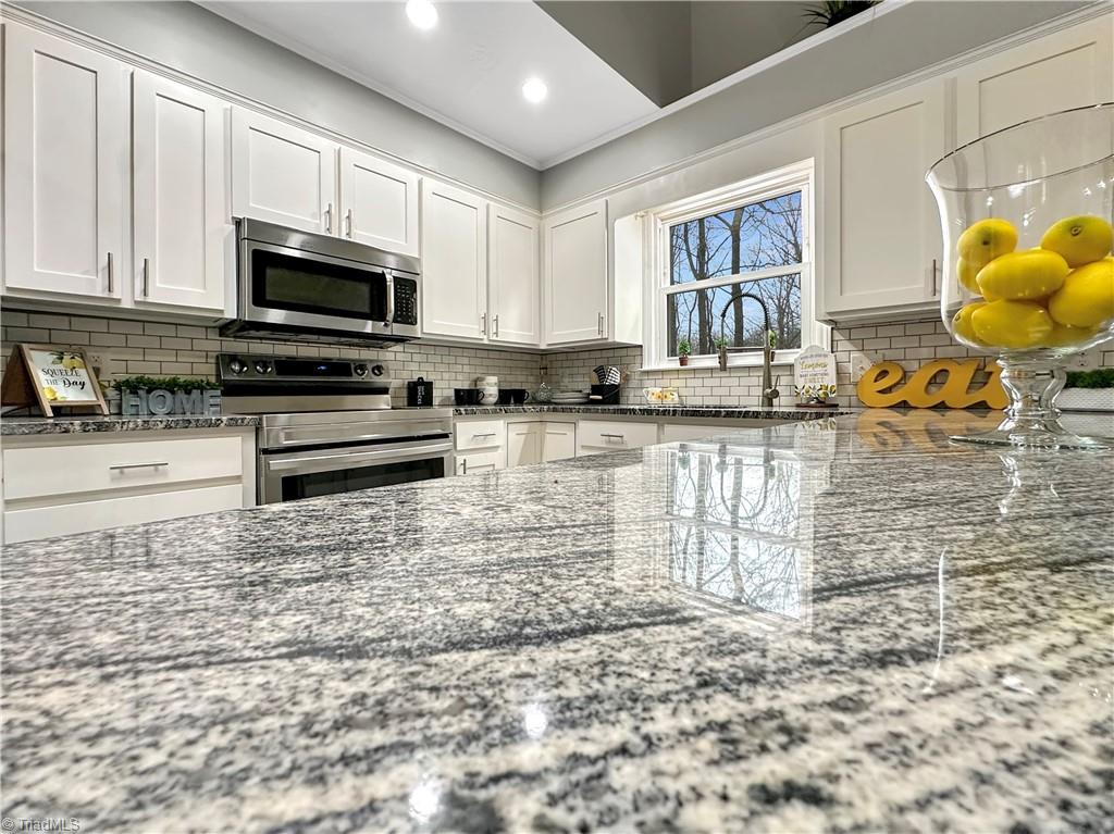 149 Stonebridge Road Purlear, NC 28665 - Photo 9 of 33