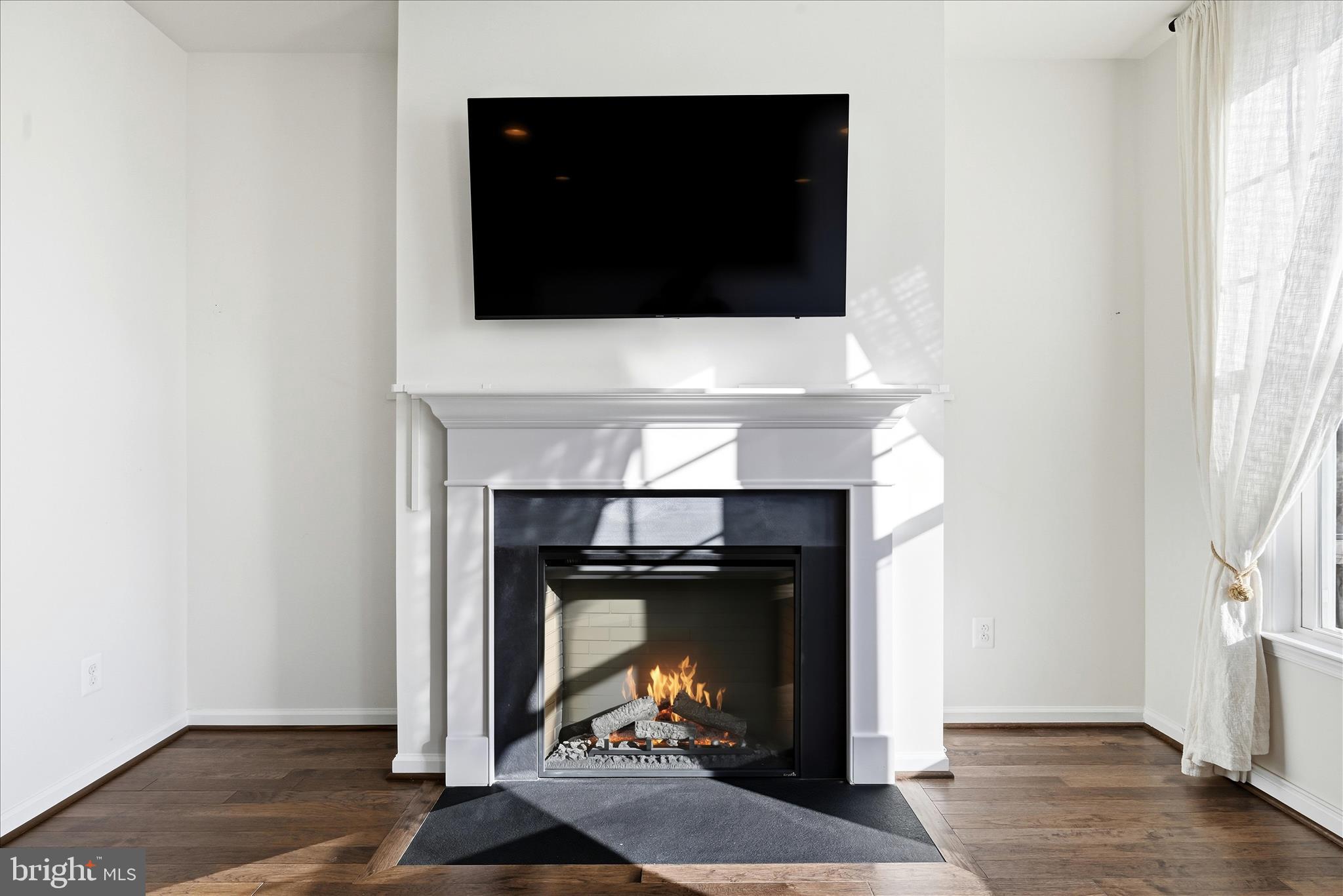 156 Solara Drive Winchester, VA 22602 - Photo 14 of 62 Fireplace