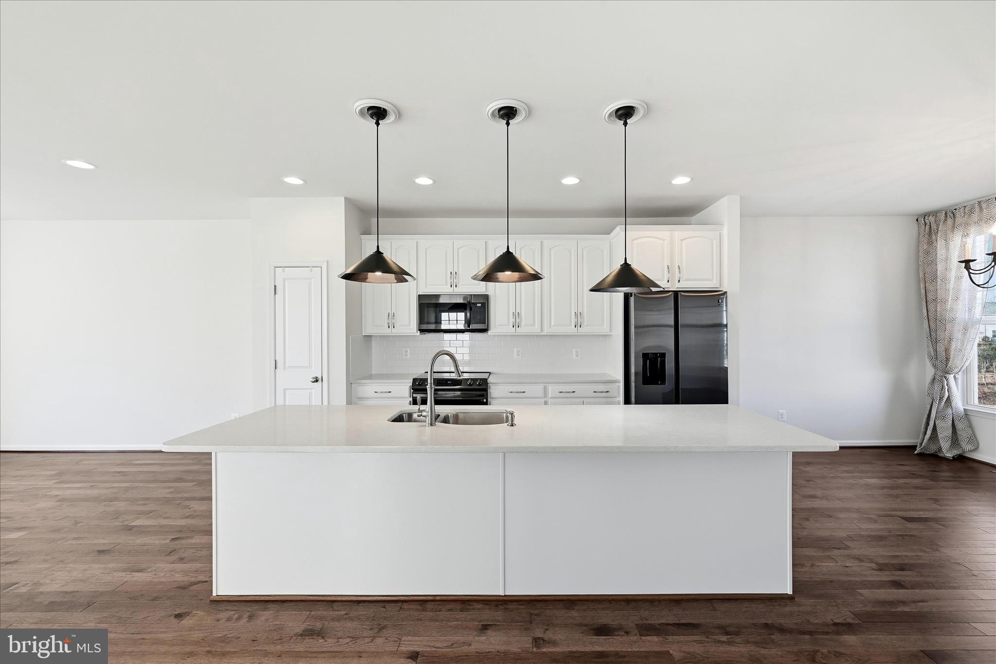 156 Solara Drive Winchester, VA 22602 - Photo 21 of 62 Kitchen