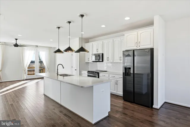 $425,000 | 156 Solara Drive, Winchester, VA 22602