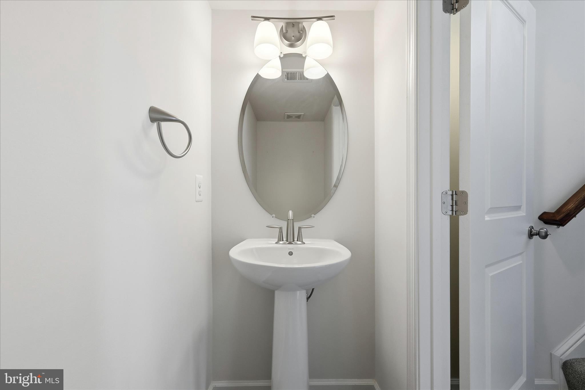 156 Solara Drive Winchester, VA 22602 - Photo 27 of 62 Bathroom