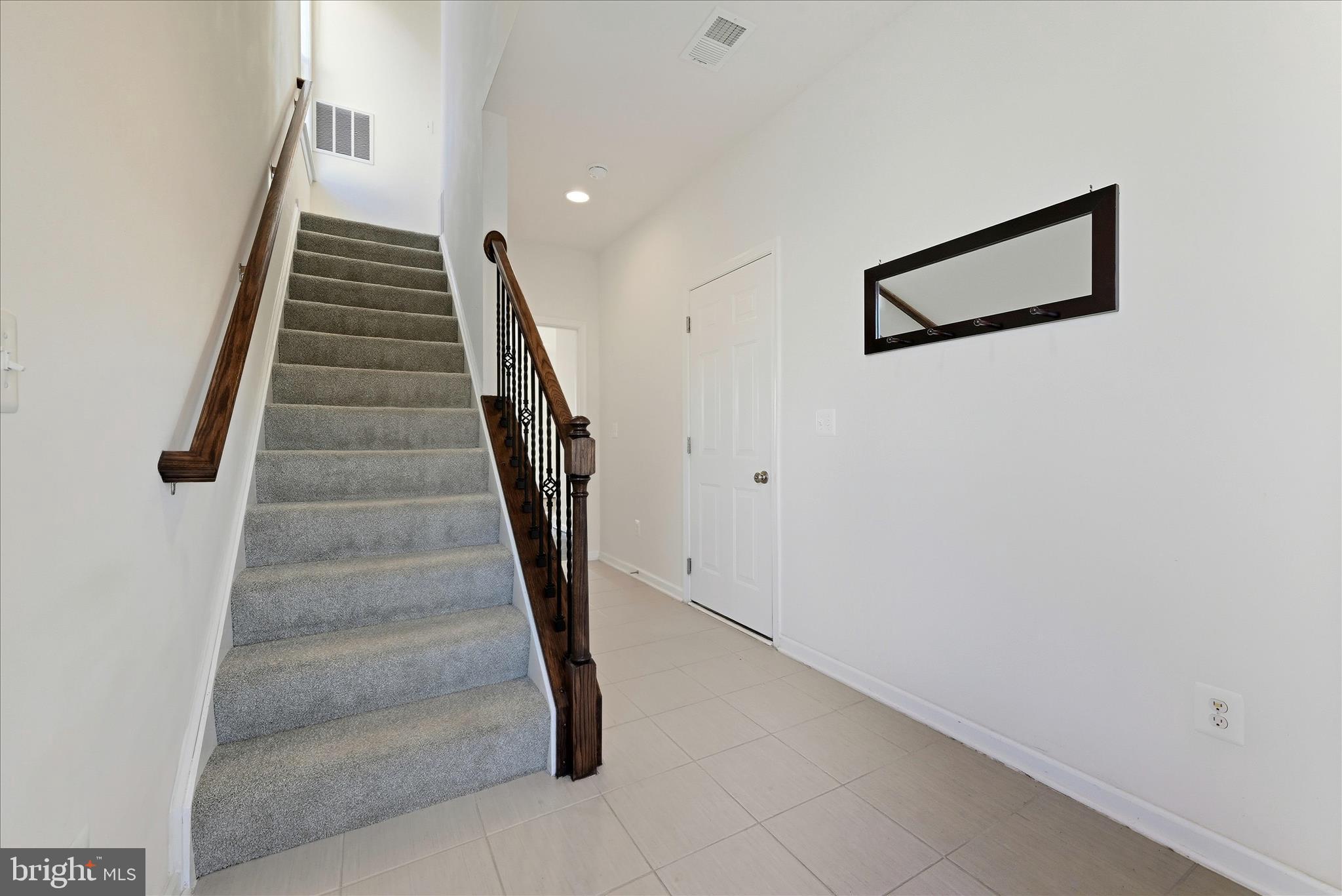 156 Solara Drive Winchester, VA 22602 - Photo 4 of 62 Entry