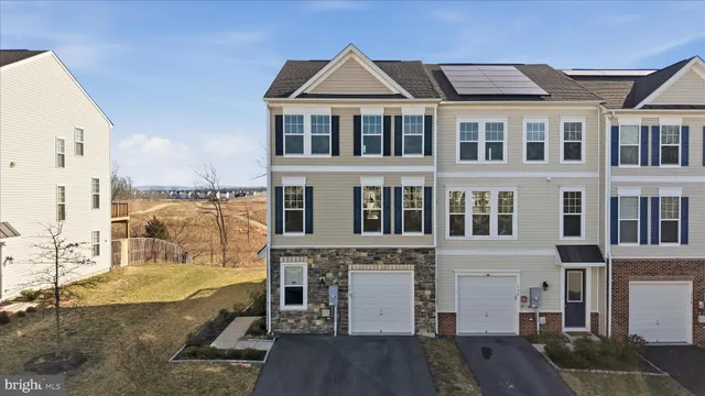 $425,000 | 156 Solara Drive, Winchester, VA 22602
