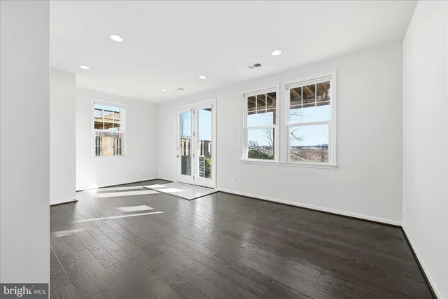 $425,000 | 156 Solara Drive, Winchester, VA 22602