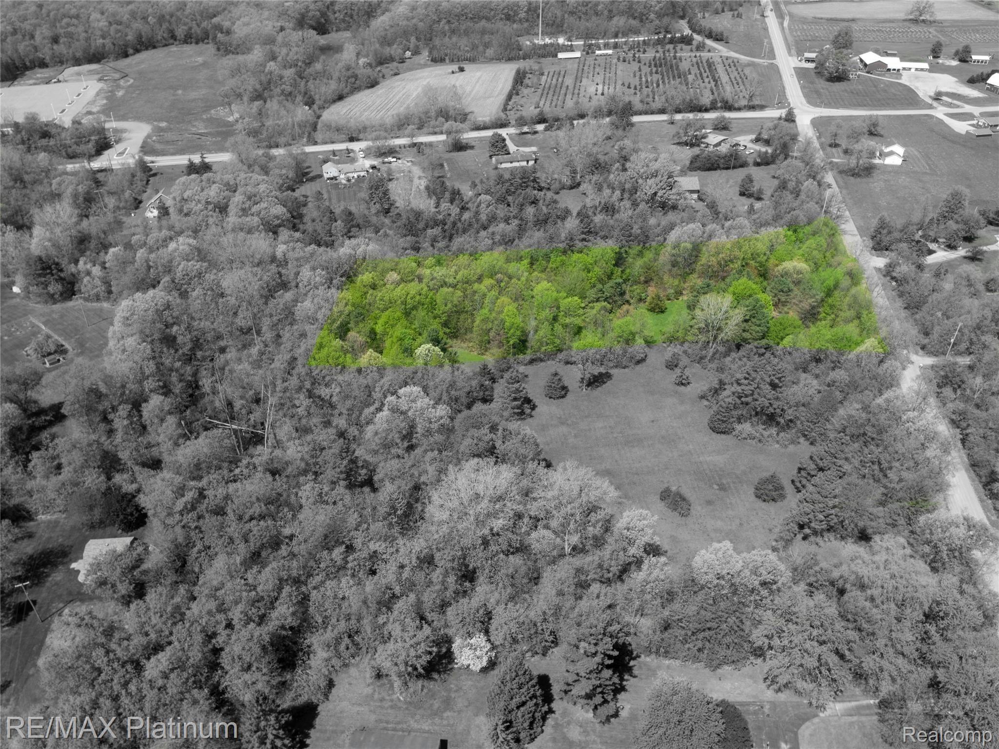 5493 Lobdell Road Fenton, MI 48430 - Photo 4 of 20 5493 Lobdell (Looking West)