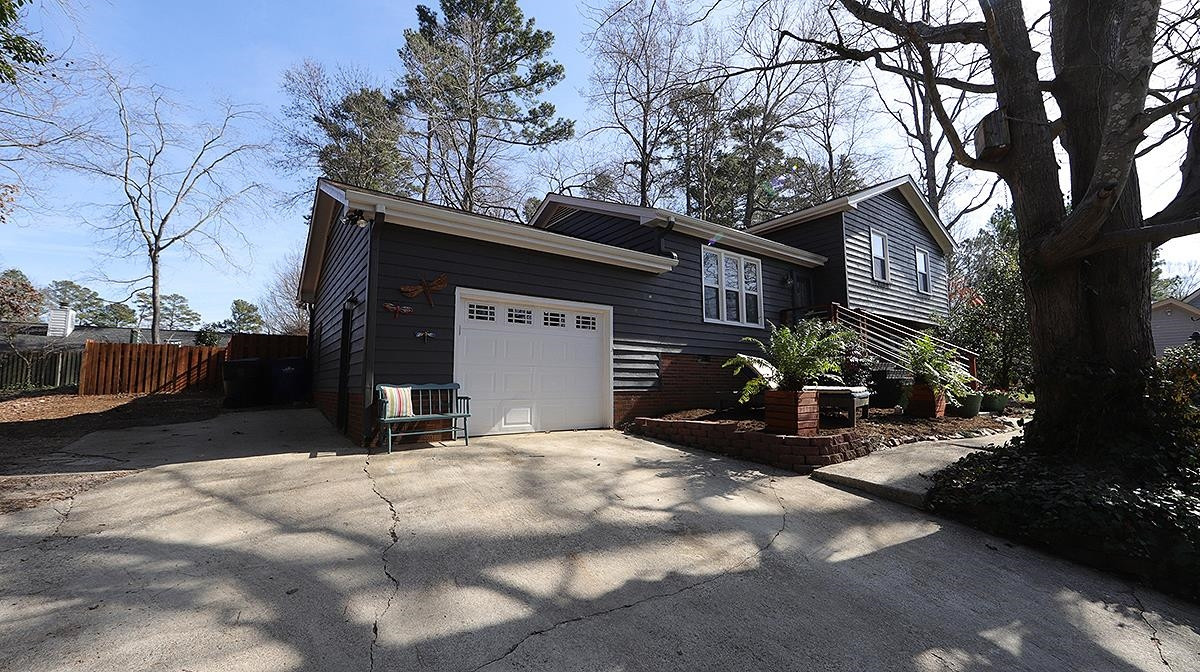 6808 Glendower Road Raleigh, NC 27613 - Photo 3 of 33 Exterior Front