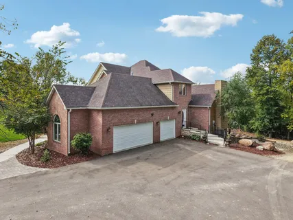 $1,190,000 | 18685 Highview Avenue, Lakeville, MN 55044
