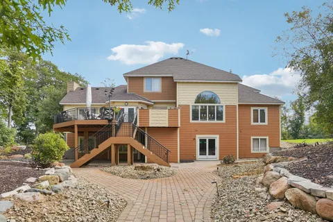 $1,190,000 | 18685 Highview Avenue, Lakeville, MN 55044