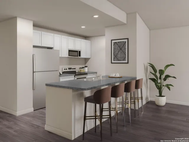 $233,322 | 110 Sutton Place, Uvalde, TX 78801