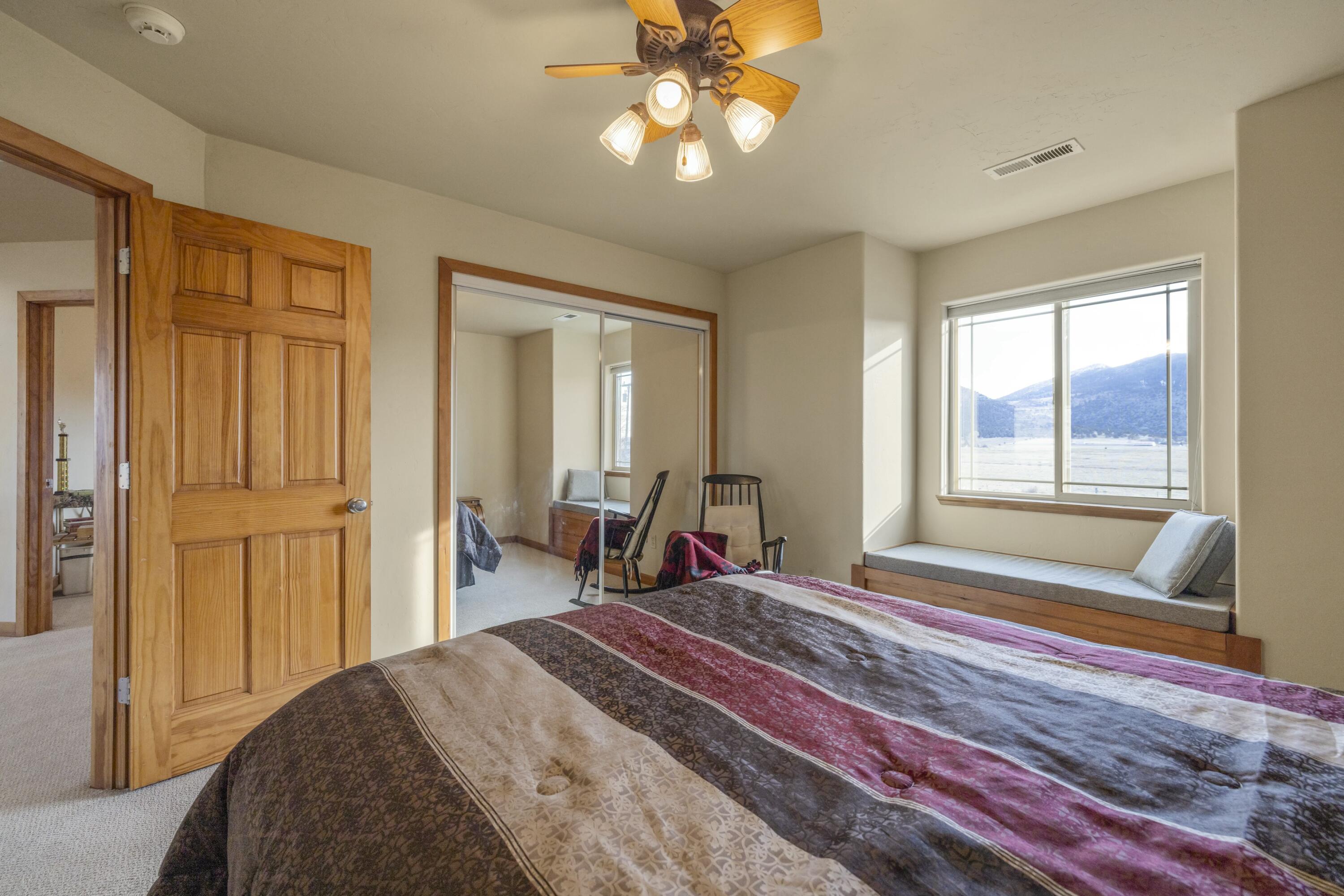 11251 Crystal Springs Road Klamath Falls, OR 97603 - Photo 24 of 64 bedroom
