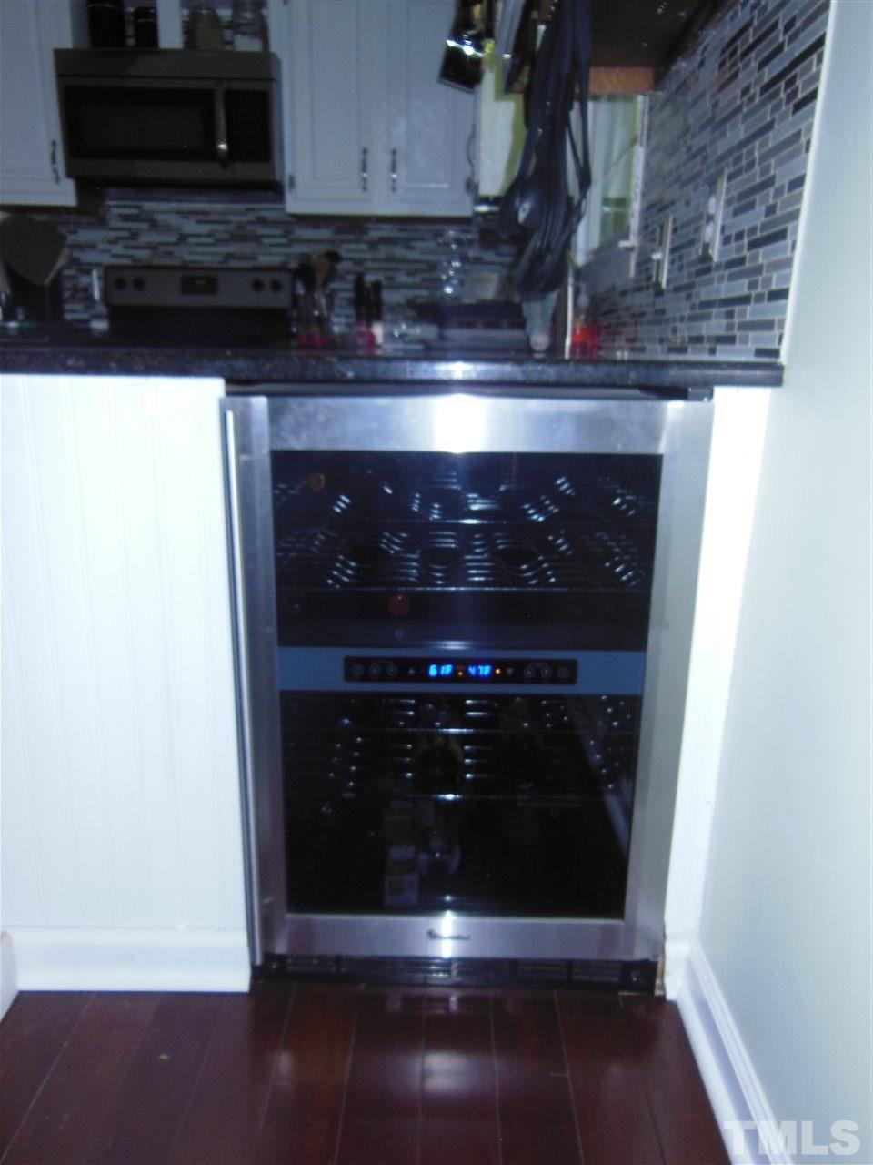 1125 Marlborough Road Raleigh, NC 27610 - Photo 8 of 23 a closeup of a stove