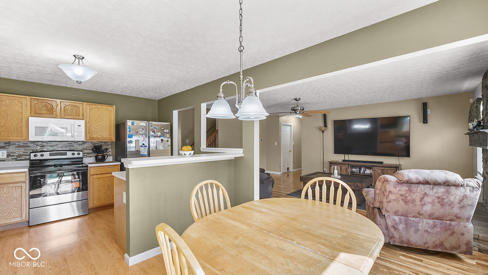 1382 Fall Ridge Drive Brownsburg, IN 46112 - Photo 6 of 40 Gallery Image 6