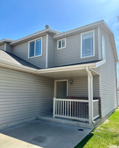 652 West 800 North, Unit 37 Clinton, UT 84015 - Photo 1 of 1