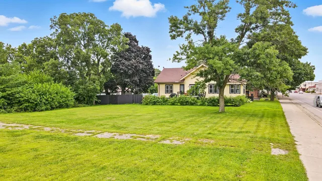 $155,000 | 330 South Oak Avenue, Owatonna, MN 55060