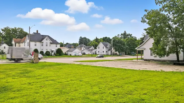 $155,000 | 330 South Oak Avenue, Owatonna, MN 55060