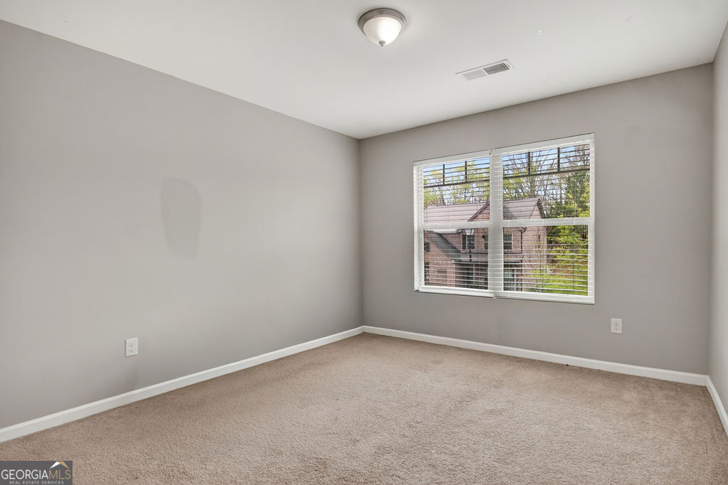 3495 Zaks Way Bethlehem, GA 30620 - Photo 26 of 40 an empty room with a window