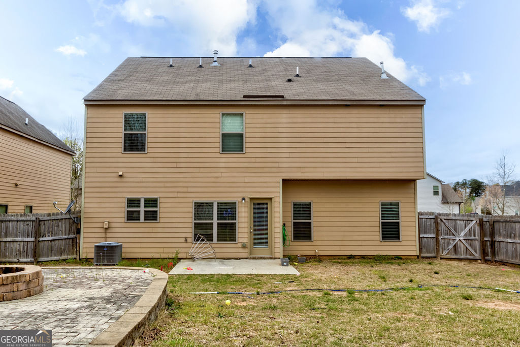 3495 Zaks Way Bethlehem, GA 30620 - Photo 37 of 40 a view of a house with a backyard