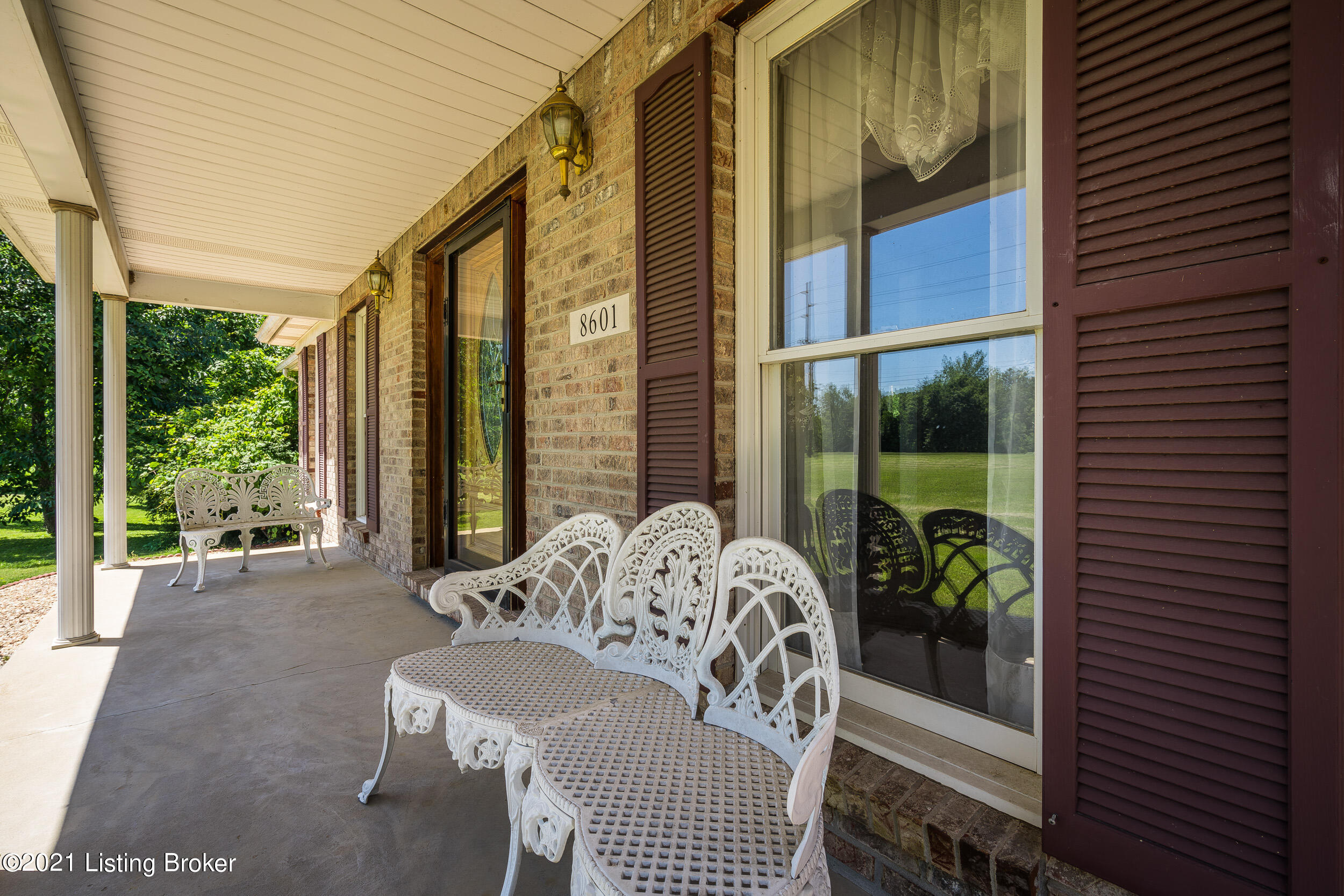 8601 Bates Road Louisville, KY 40228 - Photo 5 of 88 8601 Bates Road-05