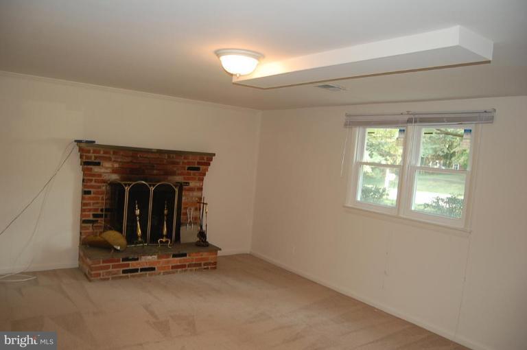 1232 Kathryn Road Silver Spring, MD 20904 - Photo 14 of 17 Family Room