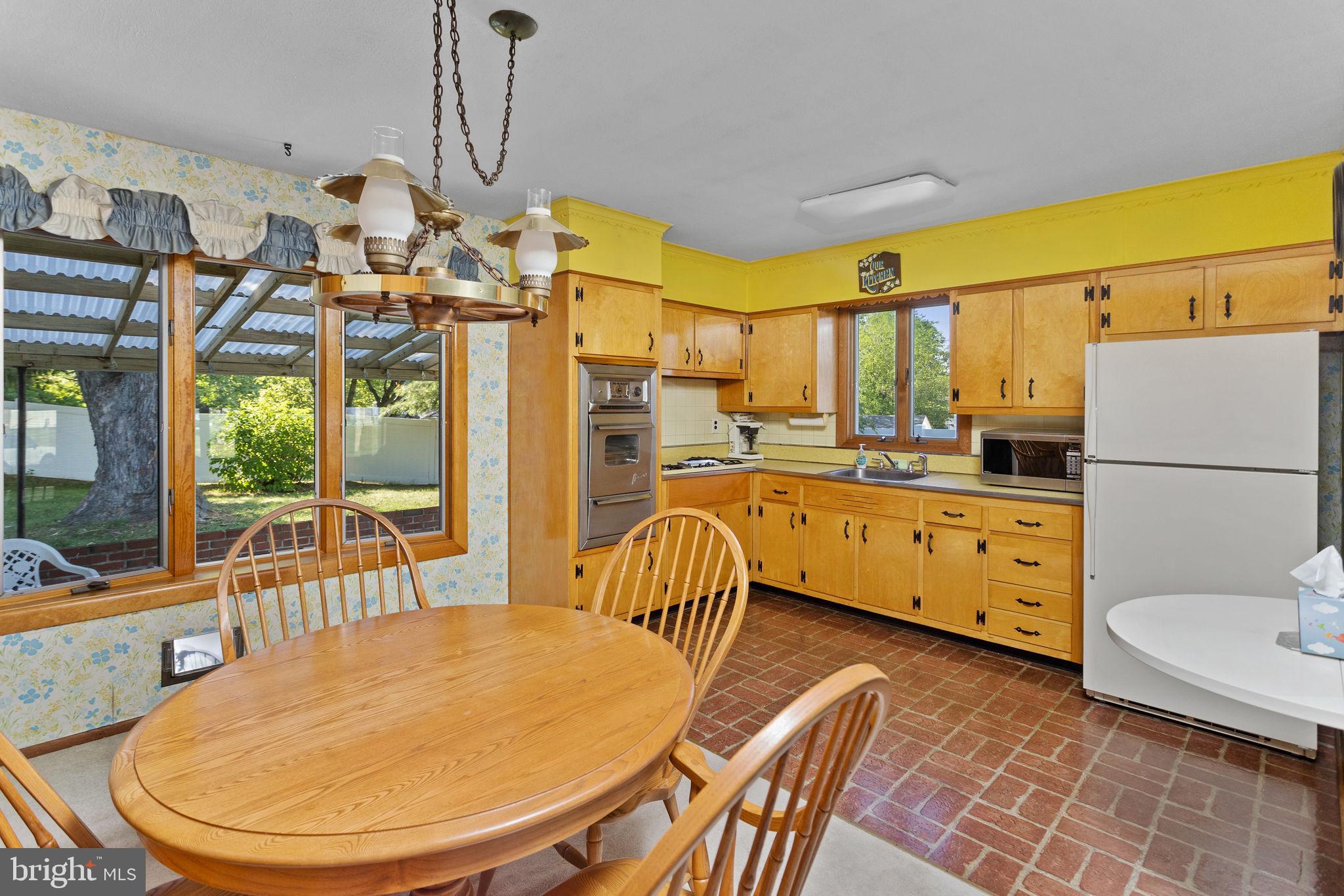 8 Hunt Road Bordentown, NJ 08505 - Photo 7 of 25 Gallery Image 7