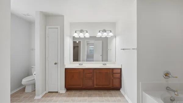$314,900 | 11004 Forest Pass Court, Live Oak, TX 78233
