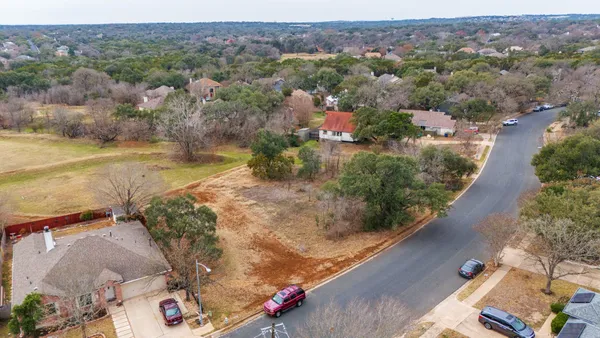$350,000 | 5609 Kayview Drive, Austin, TX 78749