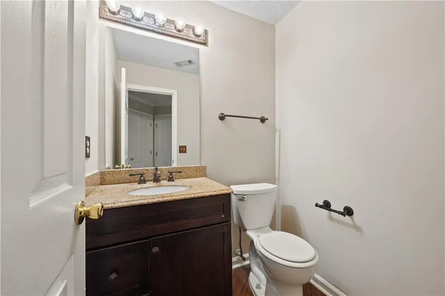 $2,400 | 2339 Leacroft Way, Marietta, GA 30062