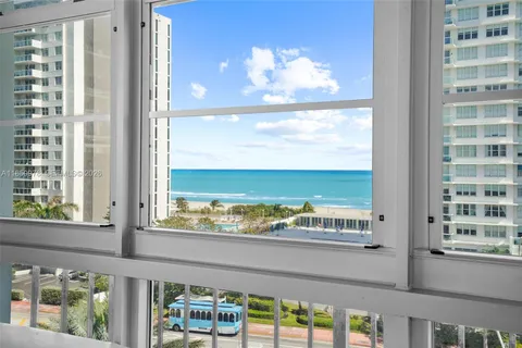 $895,000 | 5640 Collins Avenue, Unit 7B, Miami Beach, FL 33140