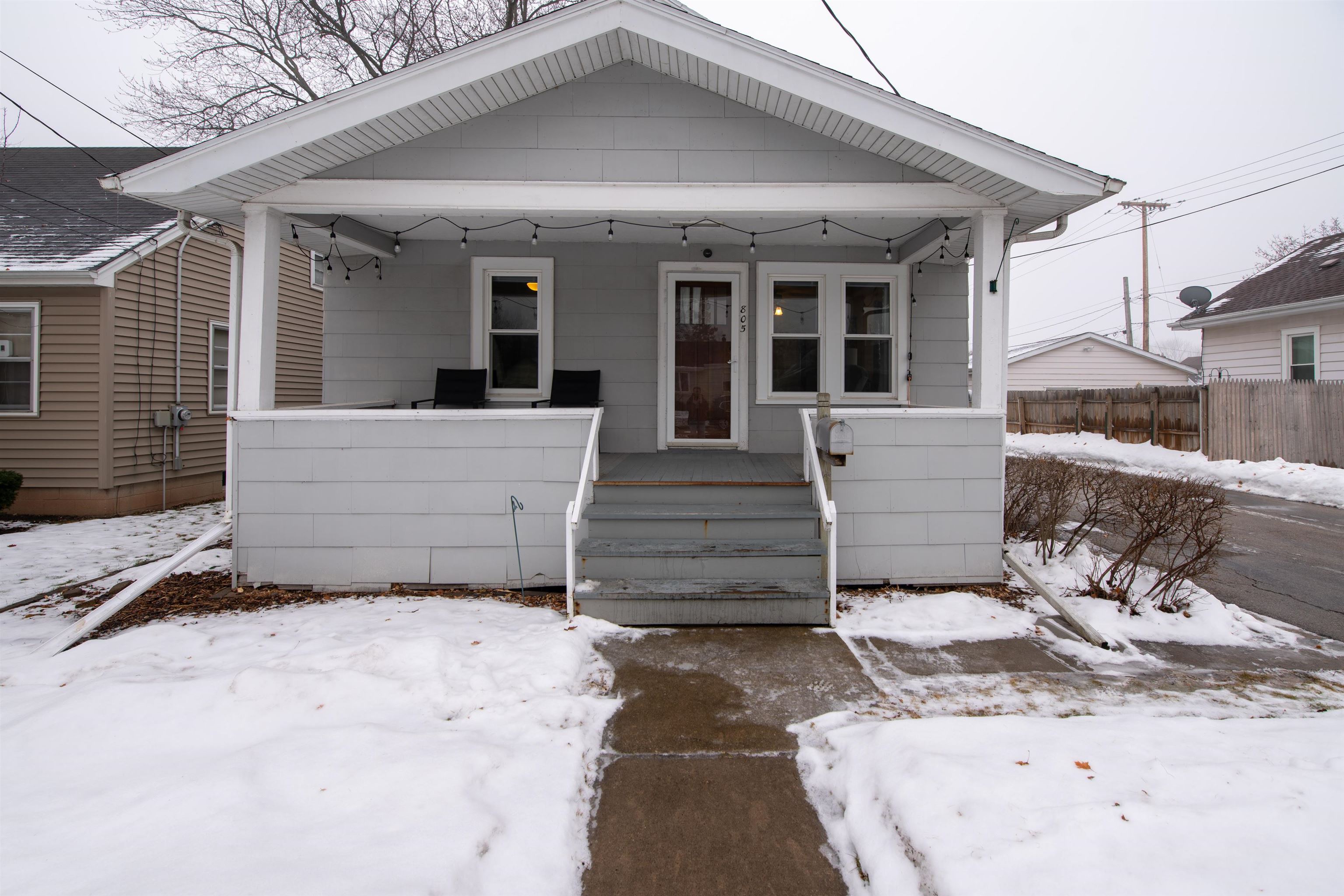 805 7th Street Menasha, WI 54952 - Photo 2 of 23