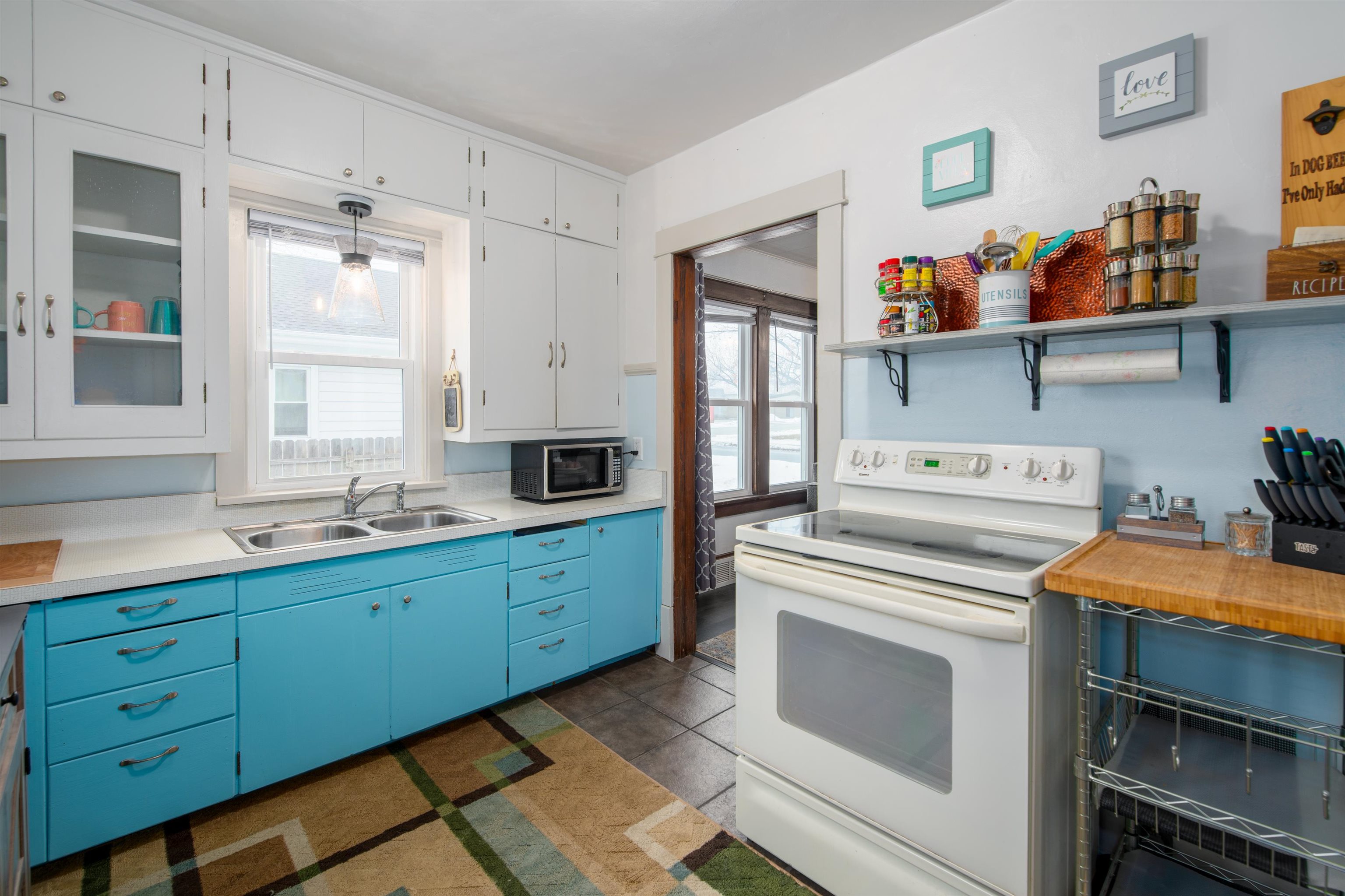 805 7th Street Menasha, WI 54952 - Photo 9 of 23