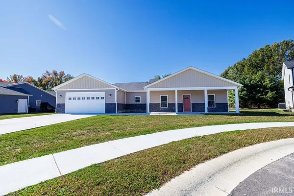 $399,000 | 534 Dogwood Court East, Spencer, IN 47460