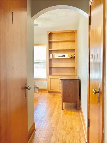 $232,500 | 406 South 6th Street, Burlington, KS 66839