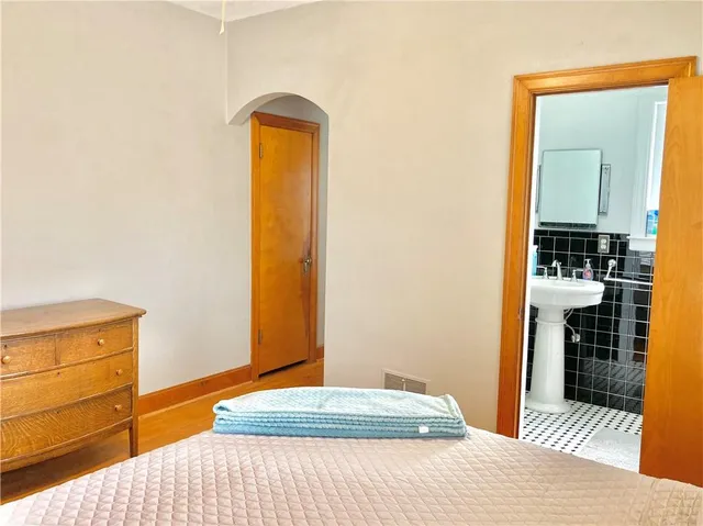 $232,500 | 406 South 6th Street, Burlington, KS 66839