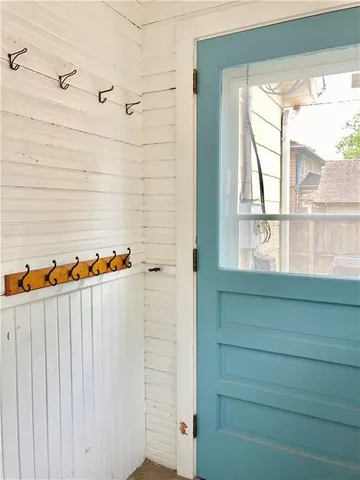 $232,500 | 406 South 6th Street, Burlington, KS 66839