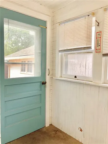 $232,500 | 406 South 6th Street, Burlington, KS 66839