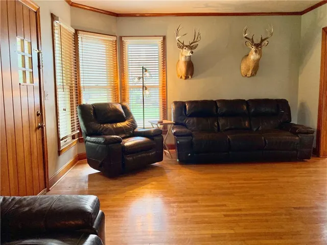 $232,500 | 406 South 6th Street, Burlington, KS 66839